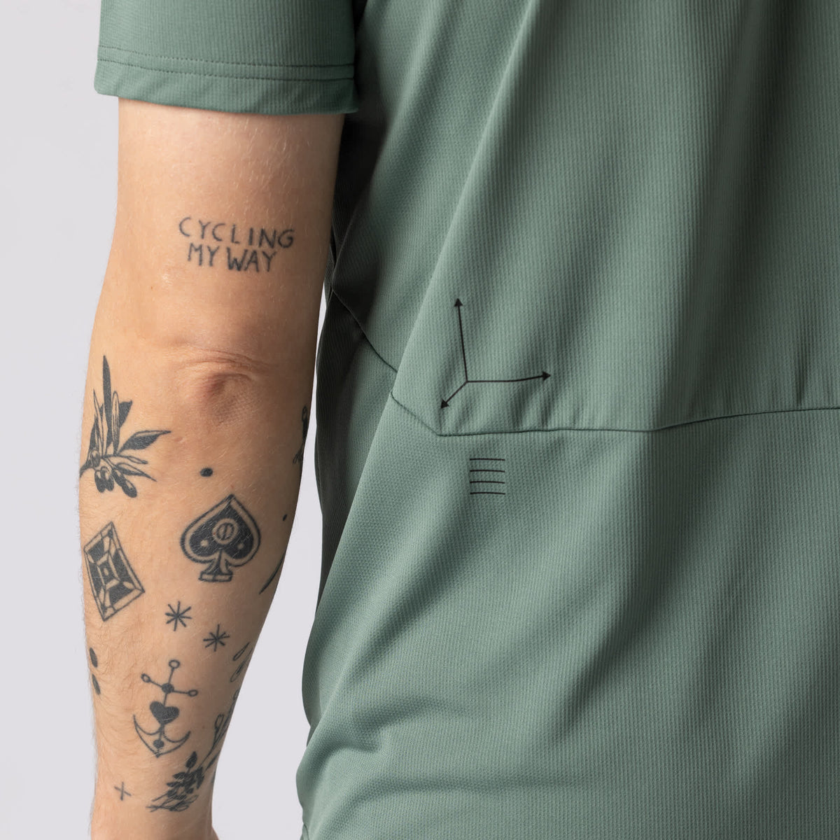 SCOTT Tee Vertic Zip Short Sleeve Herren – Lifestyle 2