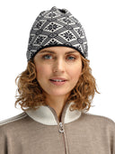 Dale Of Norway CHRISTIANIA HAT Black Offwhite One size - PeakStyle