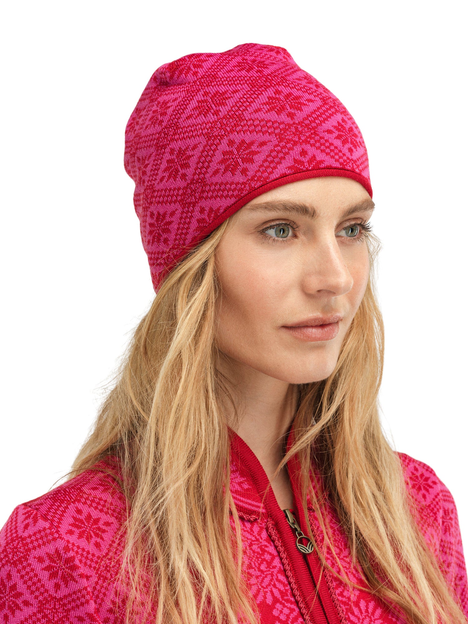 Dale Of Norway CHRISTIANIA HAT Raspberry Allium One size - PeakStyle