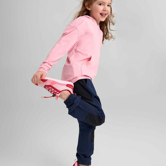 Reima Vaeltaa Navy – Studioshot 3