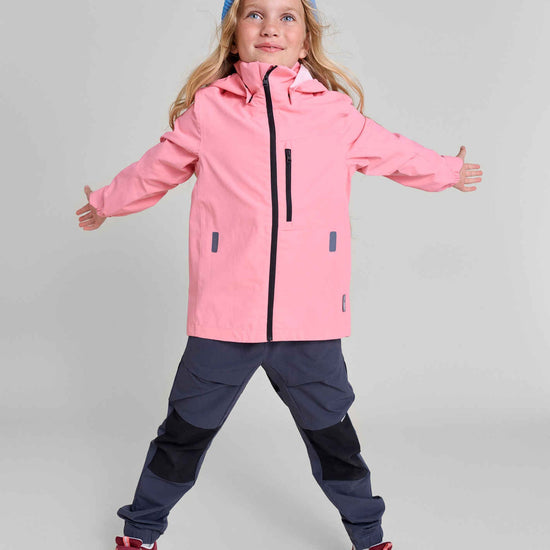 Reima Vaeltaa Soft Black – Studioshot 2