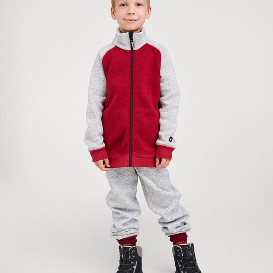 Reima Neulomus Fleecejacke Kinder Cranberry – Studioshot