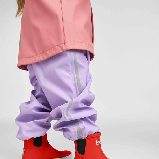 Botas de lluvia Reima Ankles para niños – Reima Red – Detalle de la foto de estudio