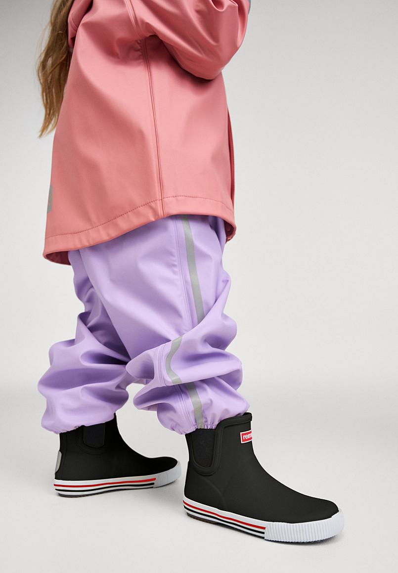 Botas de lluvia Reima Ankles para niños – Negro – Detalle de la foto de estudio