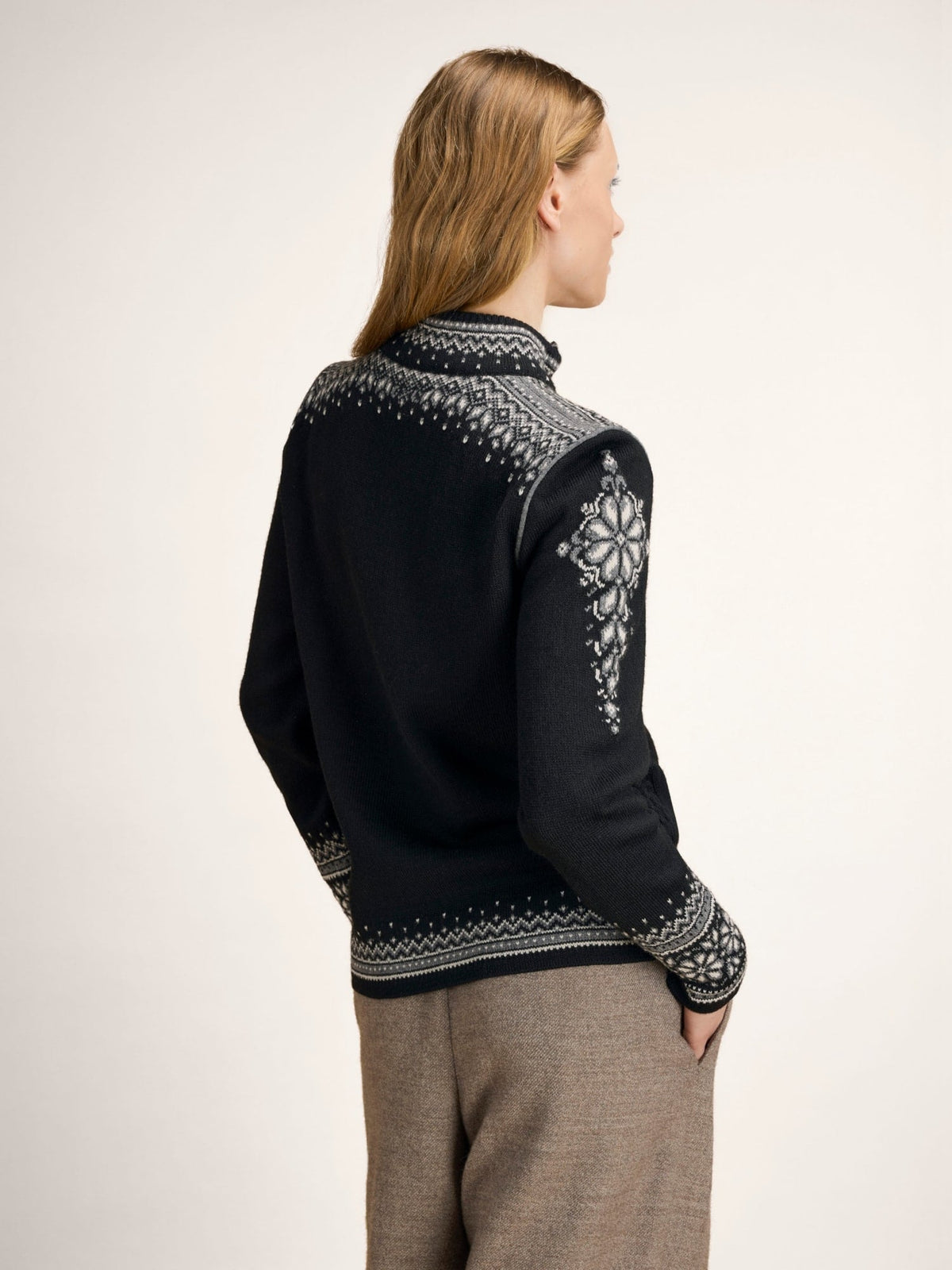Dale Of Norway 140th Anniversary Damen Wolljacke Black - Studio Rücken