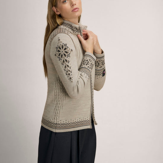 Dale Of Norway 140th Anniversary Damen Wolljacke Sand - Studio links
