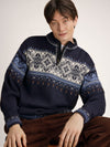 Dale of Norway BLYFJELL Men Midnight Navy - Blue Shadow - Offwhite - Copper - Studio sitting