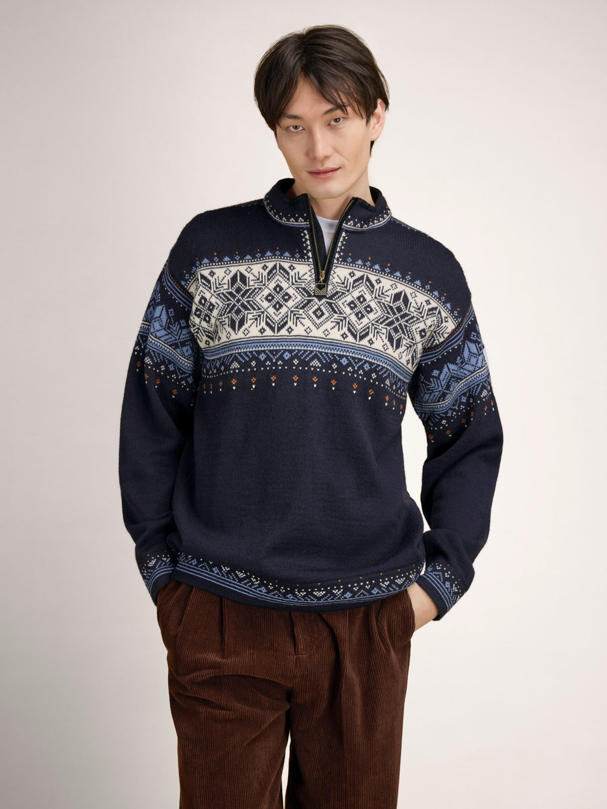 Dale of Norway BLYFJELL Men's Midnight Navy - Blue Shadow - Offwhite - Copper - Studio front view