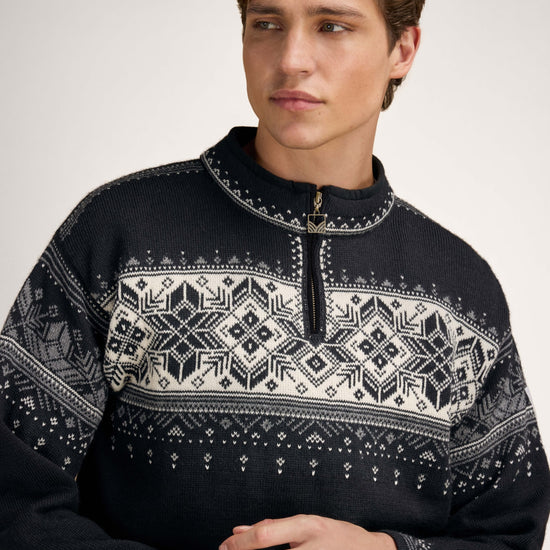 Dale of Norway BLYFJELL Men Black - Smoke - Offwhite - Light Charcoal – Studio Detail