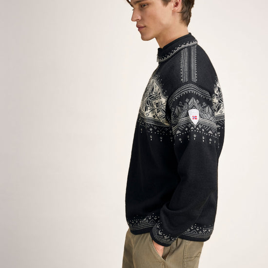 Dale of Norway BLYFJELL Men Black - Smoke - Offwhite - Light Charcoal – Studio side view