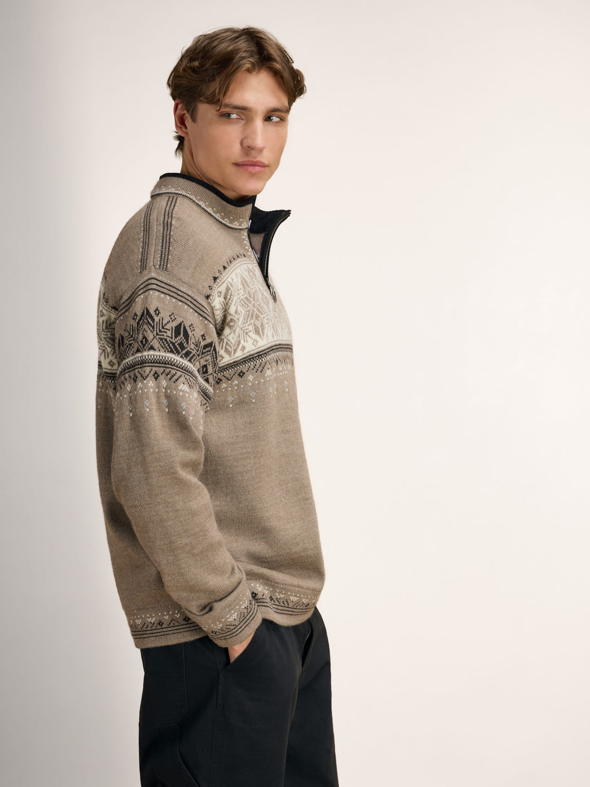 Dale of Norway BLYFJELL Men's Mountainstone - Offwhite - Coffee - Studio side view
