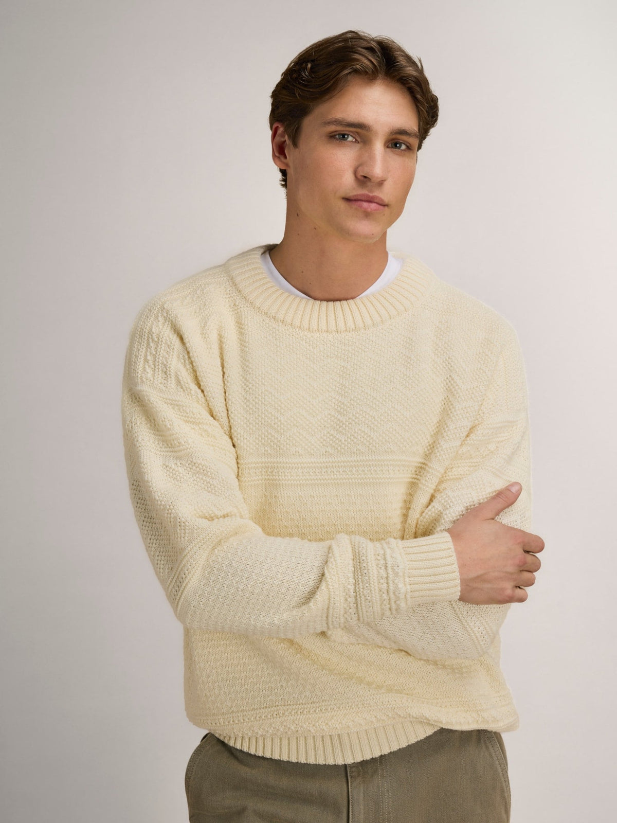 Dale Of Norway LUSA Wool Sweater Men Offwhite – Studio Front View
