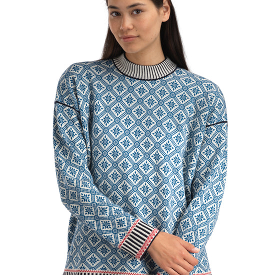 Dale Of Norway LANGØY Women – Arctic Blue - Offwhite – Studio – 96341_H00_LANGØY_FEM_SWEATER_00