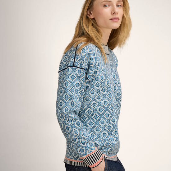 Dale Of Norway LANGØY Merino-Pullover Damen Arctic Blue - Offwhite Studio Seitenansicht