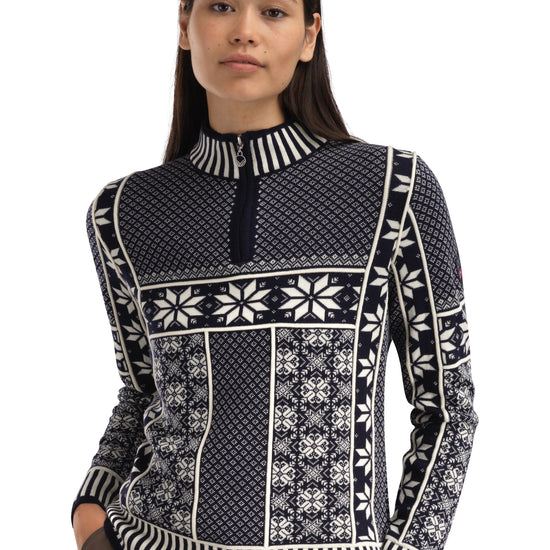 Dale Of Norway VARDÅSEN Damen – Marine - Offwhite – Studio – 96361_C00_VARDASEN_FEM_SWEATER_00