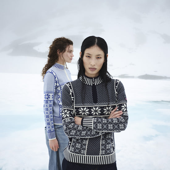 Dale Of Norway VARDÅSEN Damen – Offwhite - Ultramarine / Marine - Offwhite – Outdoor – Vardasen_womens_sweater_A00_C00_01