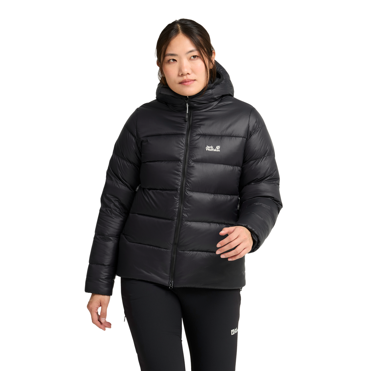 Jack Wolfskin SNOWDRIFT DOWN Damen-Daunenjacke Black – Studioansicht vorn