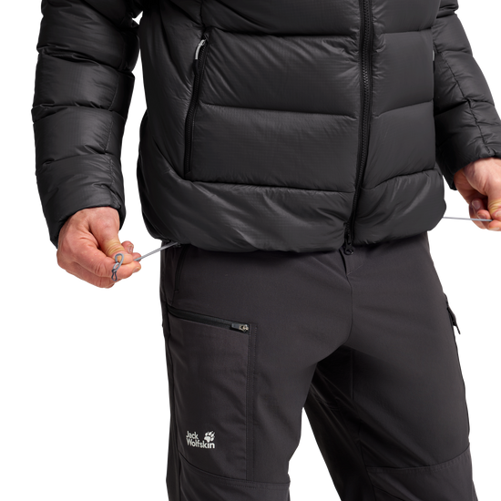 Jack Wolfskin SNOWDRIFT DOWN Herren-Daunenjacke Black – Detailansicht 3