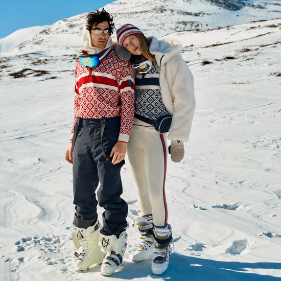 Dale Of Norway TEAM NORWAY CORTINA Men – Raspberry - Offwhite – Lifestyle 11