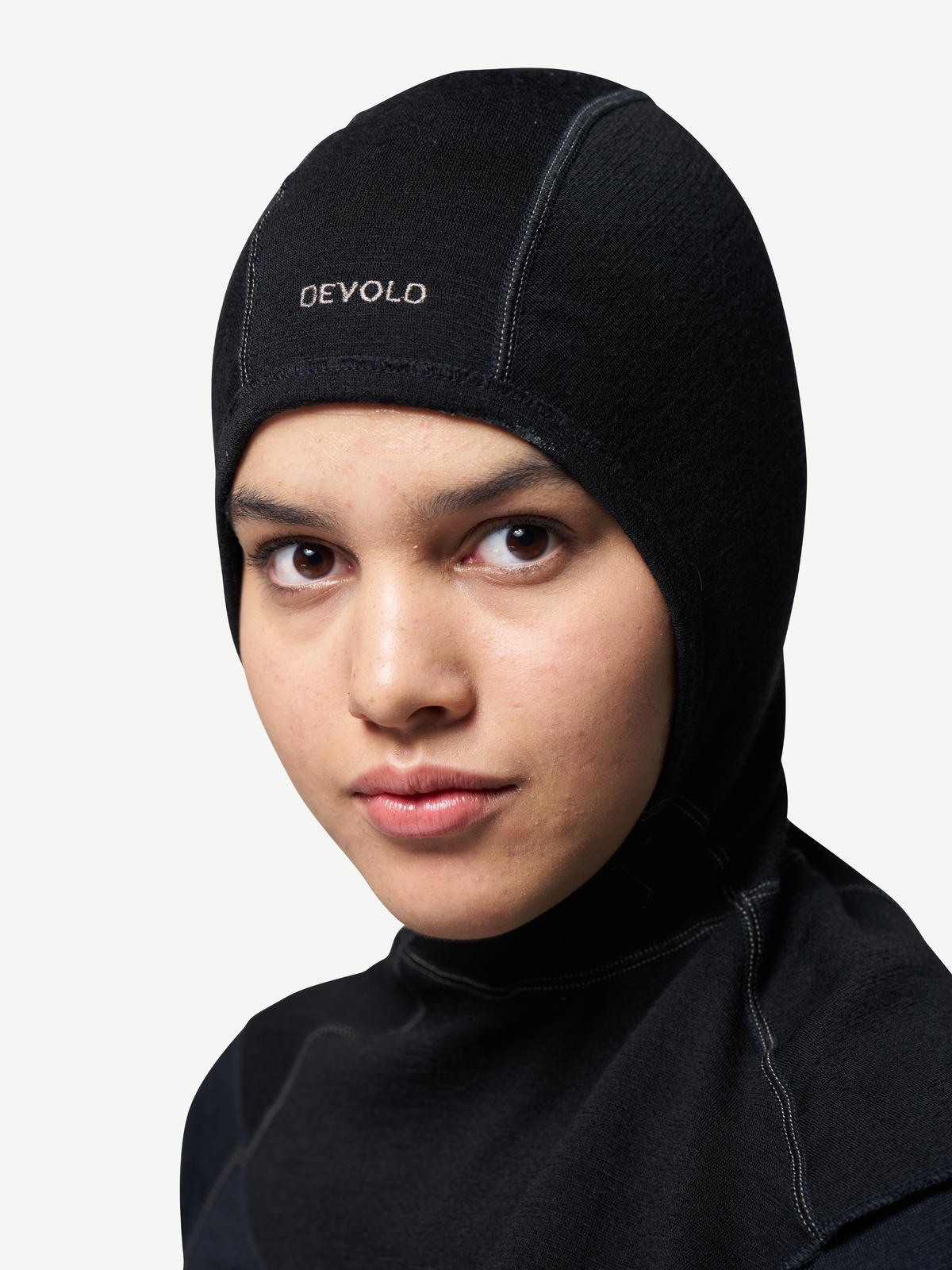 Devold EXPEDITION 235 Merino-Sturmhaube – Black – Hersteller-Studioaufnahme 1