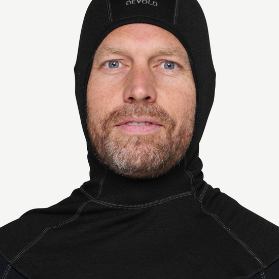 Devold EXPEDITION 235 Merino-Sturmhaube – Black – Hersteller-Studioaufnahme 3