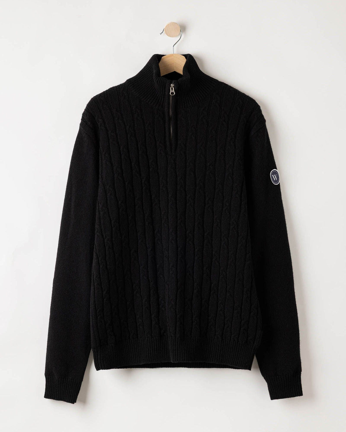 Alvin T-neck WP – Black – Kleiderbügelaufnahme