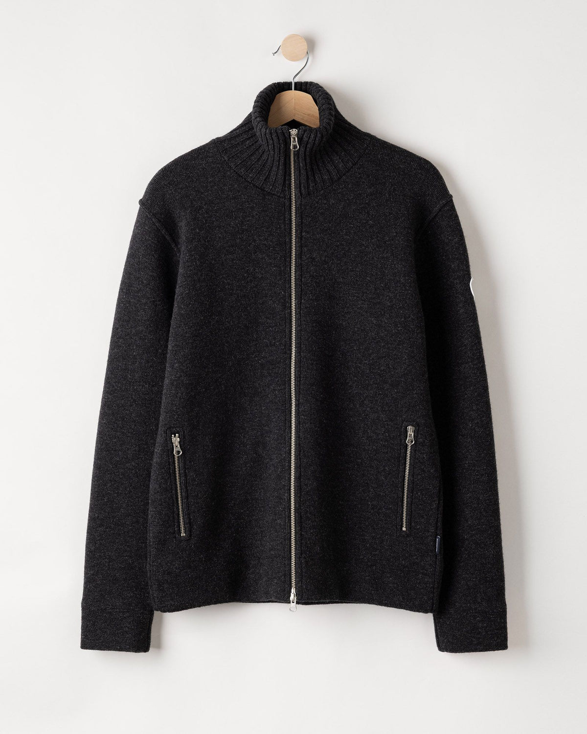 Måns Zip WP – Anthracite Melange – Kleiderbügelaufnahme