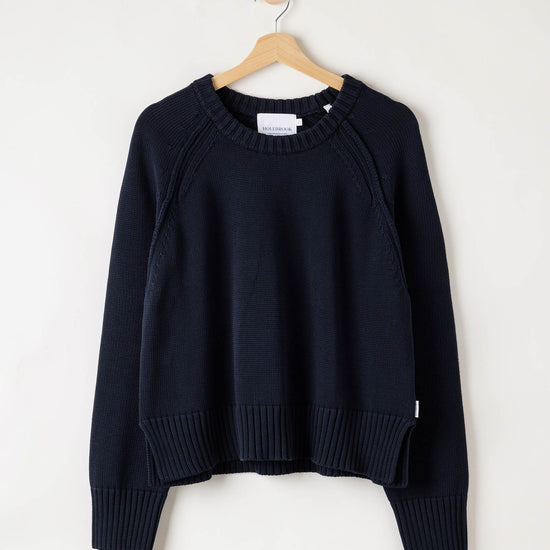 Meg Crew – Navy – Packshot