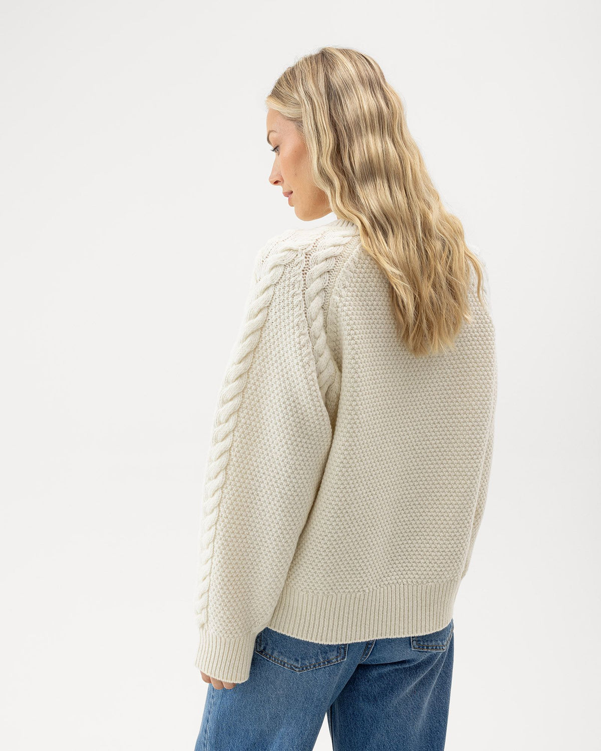 Nadira Crew – Off White – Produktansicht