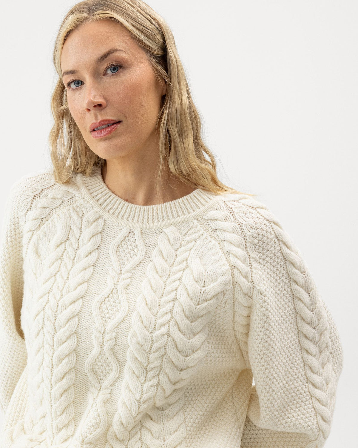 Nadira Crew – Off White – Produktansicht