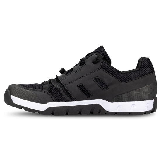 Scott M SPORT CRUS-R FLAT LACE SHOE