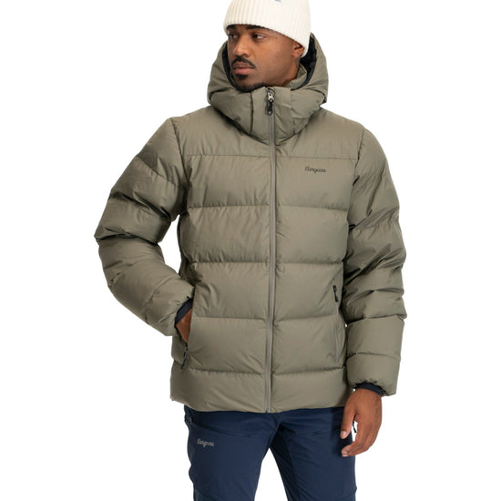 Bergans M LAVA WARM DOWN JACKET W/HOOD - Daunenjacken bei PeakStyle