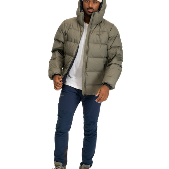 Bergans M LAVA WARM DOWN JACKET W/HOOD - Daunenjacken bei PeakStyle