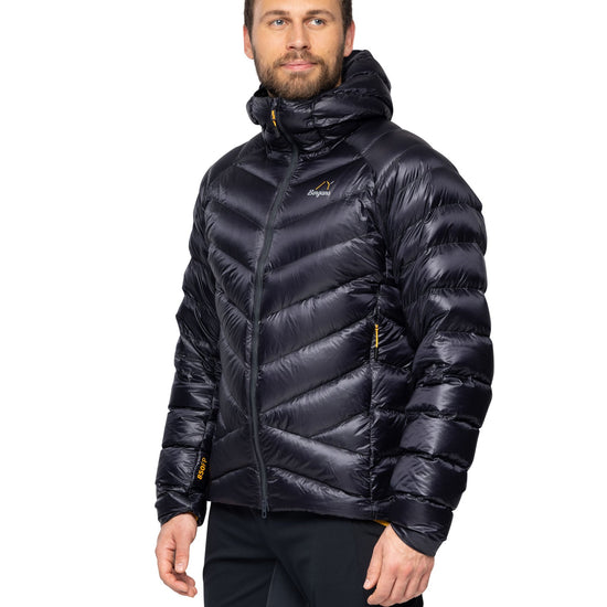 Bergans M Y LIGHTLINE WEIGHTLESS DOWN JACKET HOOD - Daunenjacken bei PeakStyle