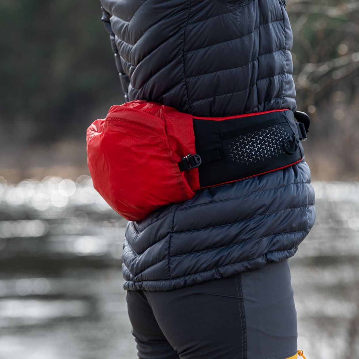 Bergans W HELIUM V5 W 40 - Hüfttaschen bei PeakStyle