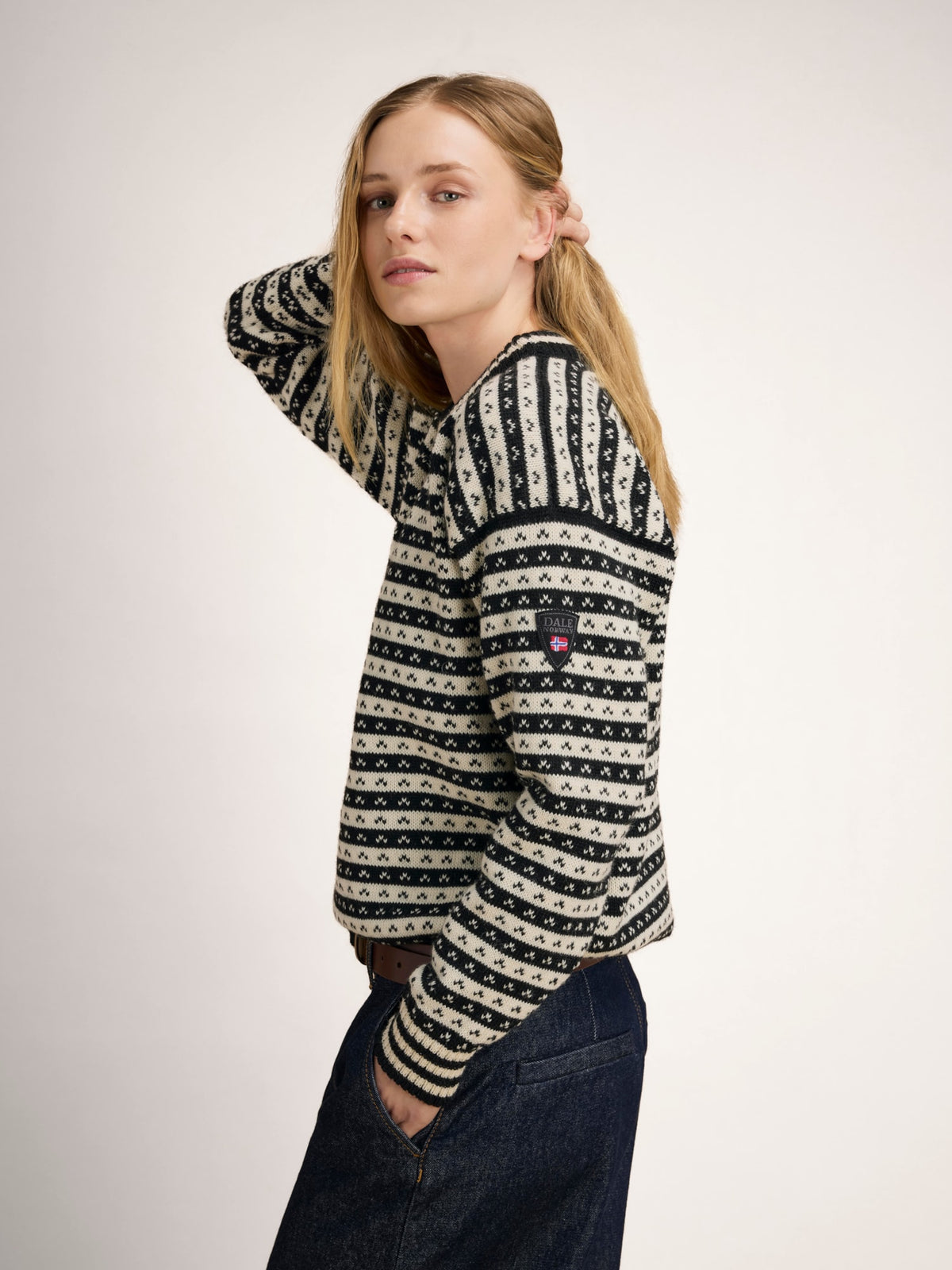 Dale of Norway Skipsleia unisex wool sweater F00 – studio women's page