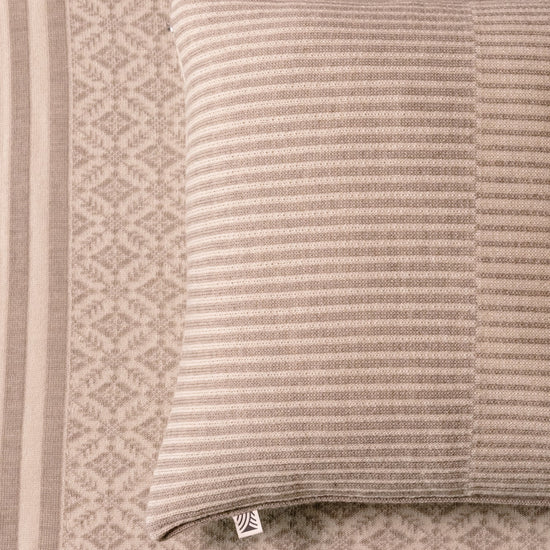 Dale Of Norway FROGNER Merino-Wolldecke – Offwhite - Sand – Studio