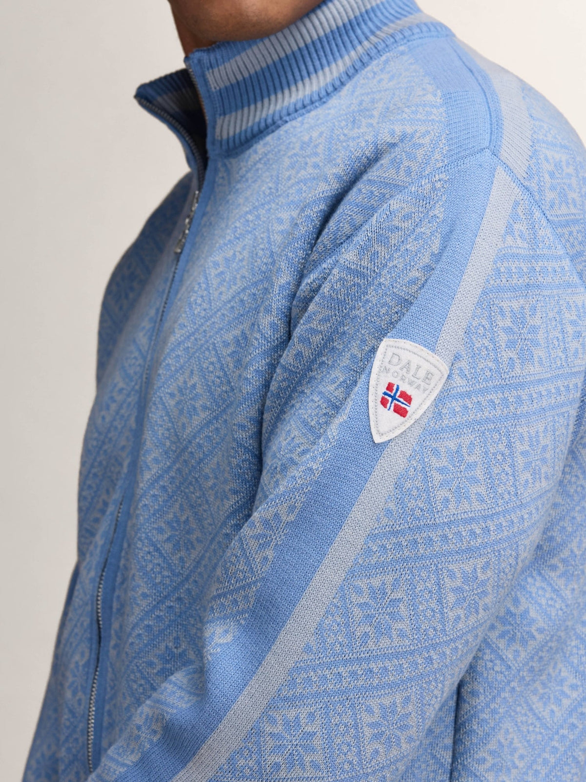 Dale Of Norway DALARNA Merino-Strickjacke Herren | Metal - Blue Shadow | Detail | DALE-85911-D00-07