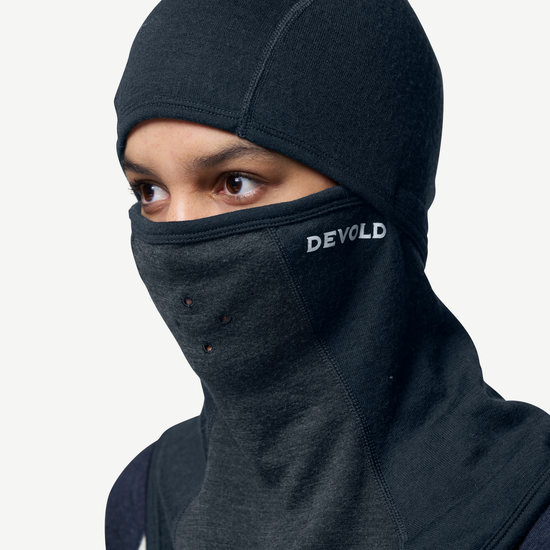 Devold EXPEDITION ARCTIC PRO Merino-Sturmhaube Ink Studio