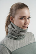 Devold KVITEGGA MERINO 230 HEADOVER - PeakStyle