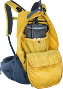 Evoc TRAIL PRO 16 - PeakStyle