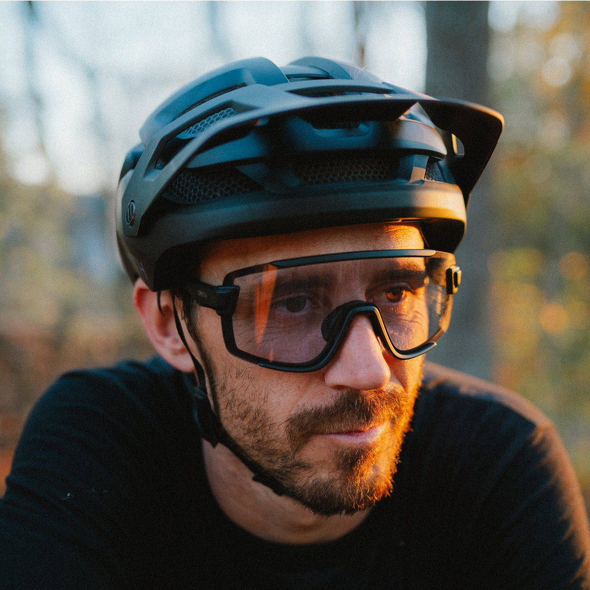 SMITH Forefront 3 Mips Fahrradhelm – Lifestyle – forefront3-helmet_matteBlack_lifestyle01.jpg