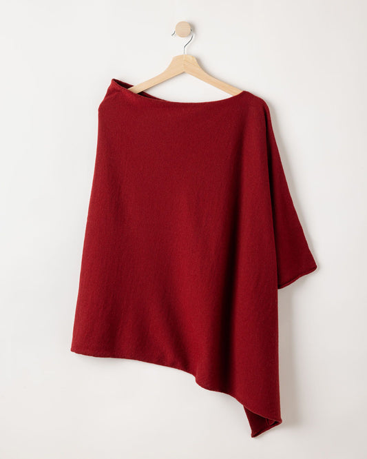 Sofie Poncho – Berry – Kleiderbügelaufnahme