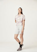 Picture W NOVITA PRINTED TECH TEE - PeakStyle