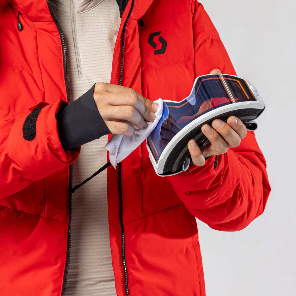 SCOTT Ultimate Warm wintersportjas voor dames, Cocoa Red – Detail- en lifestylefoto 8