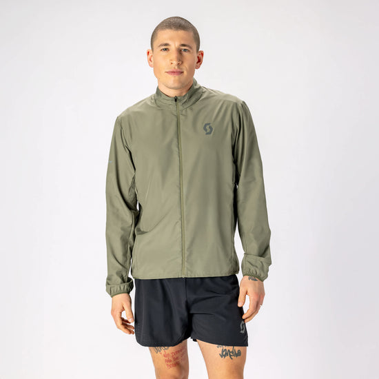 SCOTT Endurance Tech Windbreaker Herrenjacke – Lifestyleansicht 2