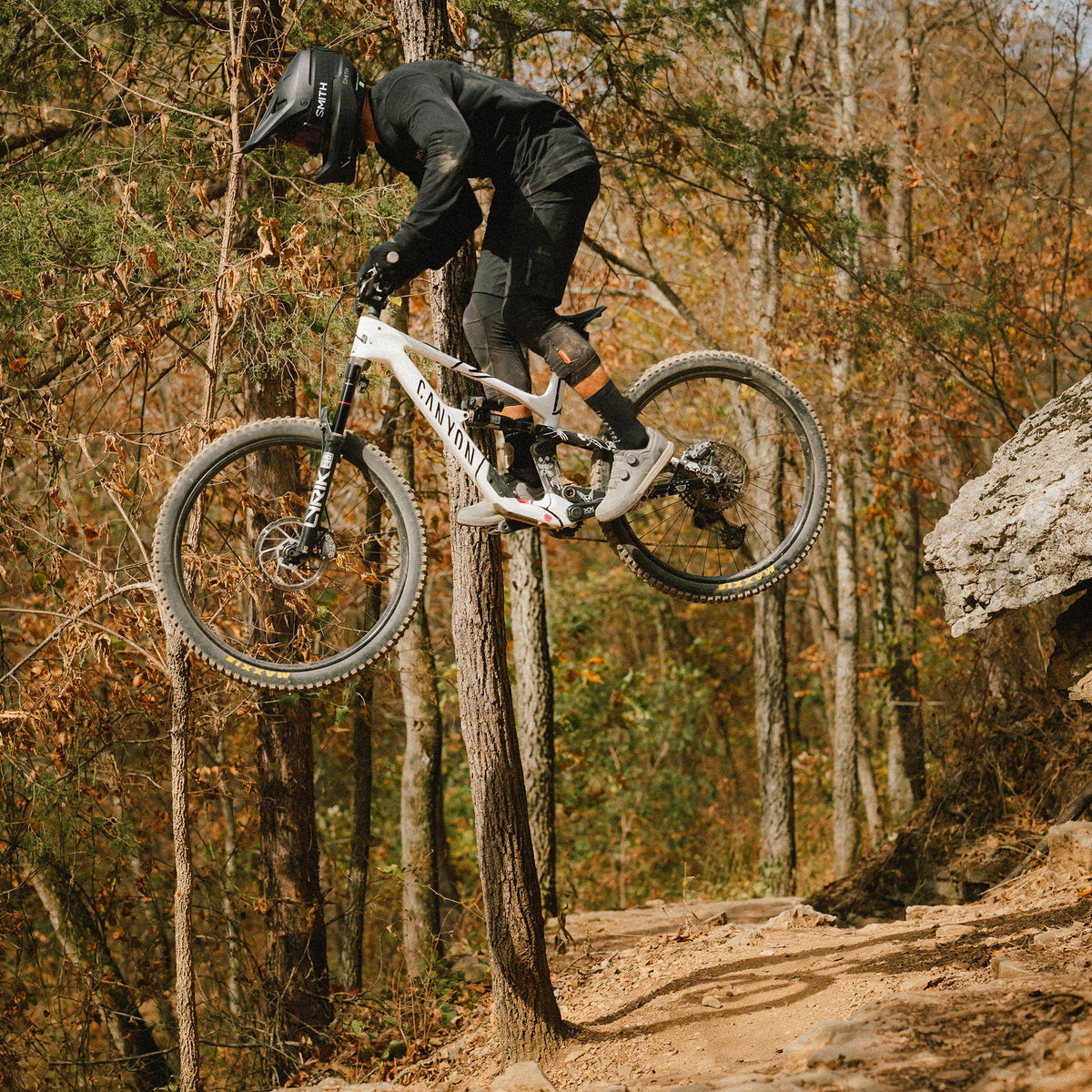 SMITH Hardline Carbon Mips – Matte Black Carbon – 9