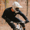 SMITH Hardline Mips – hardline-helmet_matteChalk_lifestyle01.jpg