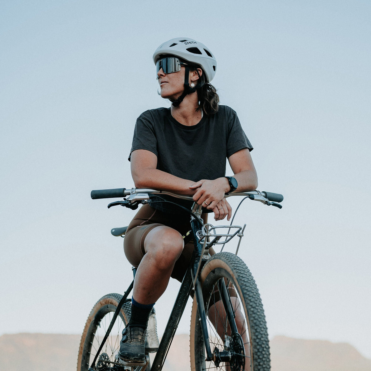 SMITH Triad Mips – Weiß - Mattweiß – Lifestyle 6