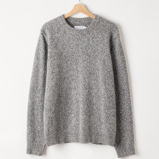Liam Crew – Grey Melange– Kleiderbügelaufnahme